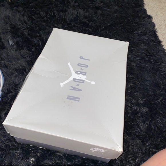 jordan 11 cool grey size 5.5 amazing condition - Picture 4 of 6